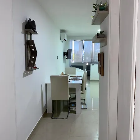 Aparta Estudio Edificio Cristoforo Colombo