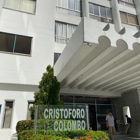 Aparta Estudio Edificio Cristoforo Colombo Apartamento *